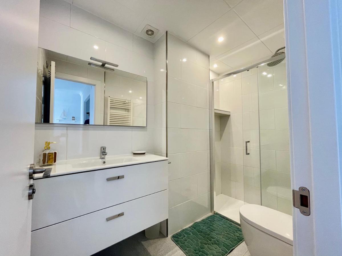 Acogedor Y Centrico Apartamento A 1' De La Playa โรเซส ภายนอก รูปภาพ